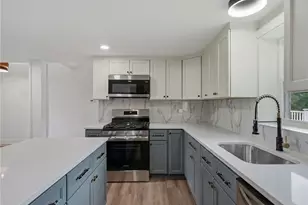 201 Hillvue Dr, Twp of But SE, PA 16001 - Photo 10