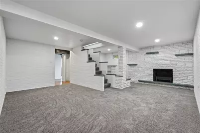 201 Hillvue Dr, Twp of But SE, PA 16001 - Photo 22