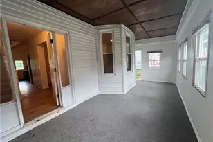 113 Hampton St, Wall Boro, PA 15148 - Photo 8
