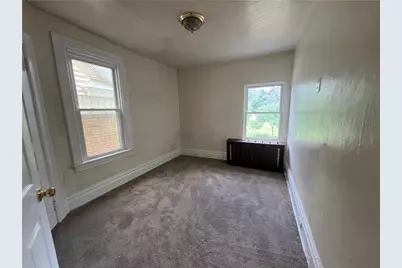113 Hampton St, Wall Boro, PA 15148 - Photo 32