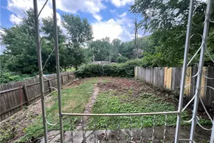 113 Hampton St, Wall Boro, PA 15148 - Photo 6