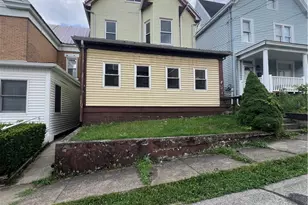 113 Hampton St, Wall Boro, PA 15148 - Photo 2