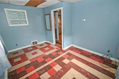 1115 Roosevelt St, Shenango Township, PA 16101 - Photo 16