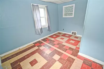 1115 Roosevelt St, Shenango Township, PA 16101 - Photo 14