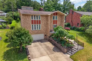 405 Maplevale Dr, Pittsburgh, PA 15236 - Photo 2
