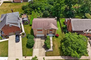 405 Maplevale Dr, Pittsburgh, PA 15236 - Photo 36