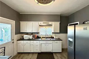 810 & 815 Arlington Ave, New Castle, PA 16101 - Photo 16