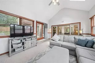 610 Kingfred Dr, North Huntingdon, PA 15642 - Photo 8