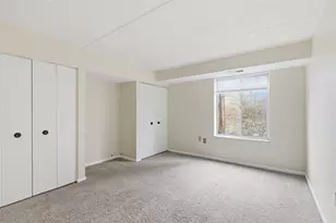 2160 Greentree Rd, Scott Township, PA 15220 - Photo 24