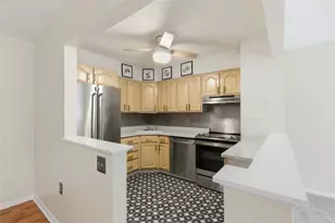 2160 Greentree Rd, Scott Township, PA 15220 - Photo 16