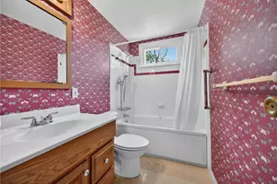 9 Robinwood Dr, Findlay Township, PA 15108 - Photo 16