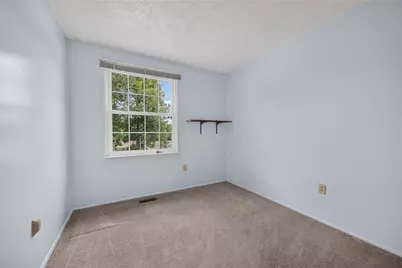 9 Robinwood Dr, Findlay Township, PA 15108 - Photo 14