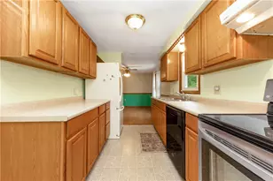 206 Lytle School Rd, Sandy Lake Township, PA 16145 - Photo 10