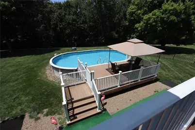 208 Howard Rd, Economy, PA 15143 - Photo 10