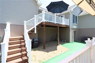 208 Howard Rd, Economy, PA 15143 - Photo 14