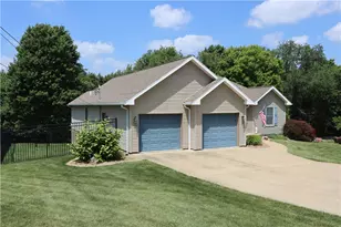 208 Howard Rd, Economy, PA 15143 - Photo 2
