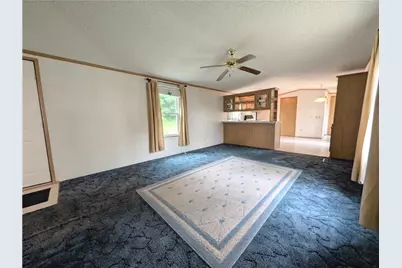 39 Grandview Dr, Perry Township, PA 16130 - Photo 8