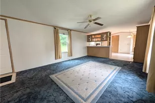 39 Grandview Dr, Perry Township, PA 16130 - Photo 8