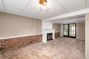 112 Philmar Dr, Summit Township, PA 16002 - Photo 28