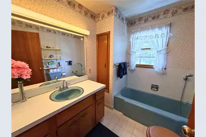 1398 S Center Street Ext, Pine Township, PA 16127 - Photo 18
