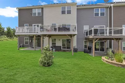 2002 Cade Dr, Center Township, PA 15061 - Photo 6