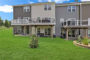 2002 Cade Dr, Center Township, PA 15061 - Photo 6