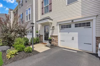 2002 Cade Dr, Center Township, PA 15061 - Photo 2