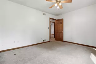 1105 Hazel St, South Park, PA 15236 - Photo 32