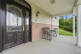 1105 Hazel St, South Park, PA 15236 - Photo 6