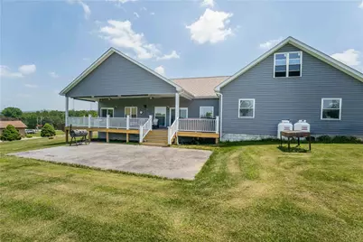 1147 N Gallatin Ave Ext, Uniontown, PA 15401 - Photo 2