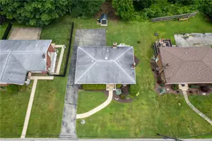 1177 St Vincent Dr, Monroeville, PA 15146 - Photo 34