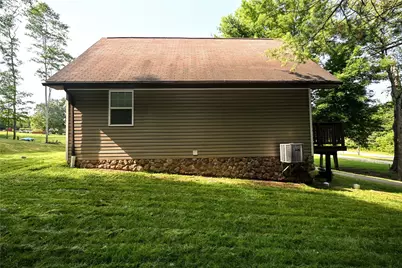 3142 Hills Church Rd, Murrysville, PA 15632 - Photo 2