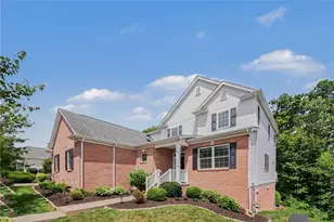824 Westminster Ln, Cranberry Township, PA 16066 - Photo 2