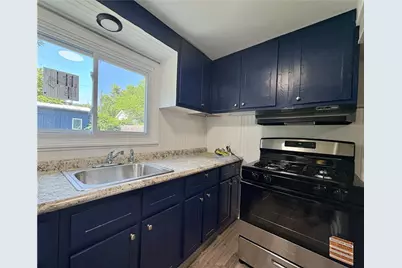 594 E Madison St, Rochester, PA 15074 - Photo 10