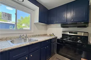 594 E Madison St, Rochester, PA 15074 - Photo 10