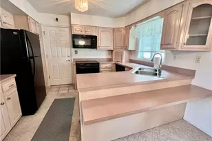 3 Kyle Ave, Fairchance, PA 15436 - Photo 6