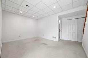 403 Cherry Hill Dr, Collier Township, PA 15142 - Photo 34
