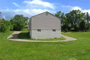 1337 State Route 980, Cecil, PA 15317 - Photo 6