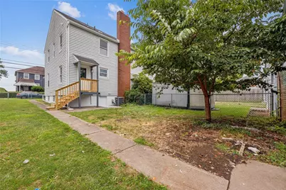 553 Farnsworth, Clairton, PA 15025 - Photo 22