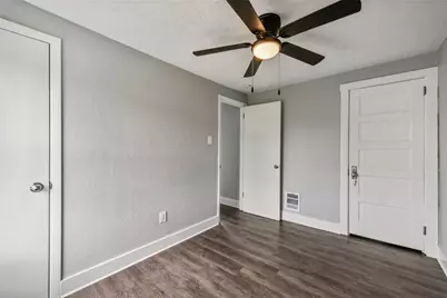 553 Farnsworth, Clairton, PA 15025 - Photo 10