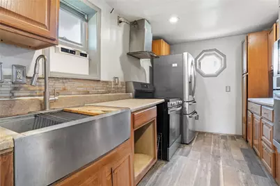 2715 Cleveland St, McKeesport, PA 15132 - Photo 2