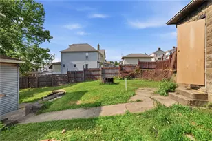 2715 Cleveland St, McKeesport, PA 15132 - Photo 14
