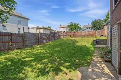 2715 Cleveland St, McKeesport, PA 15132 - Photo 22