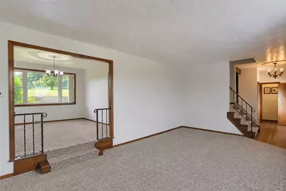 4870 E Willock Rd, Pittsburgh, PA 15227 - Photo 8