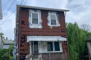 217 Kramer Wy, Pittsburgh, PA 15211 - Photo 2
