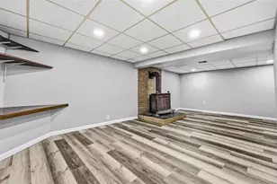 133 Phyllis Dr, Pittsburgh, PA 15235 - Photo 16
