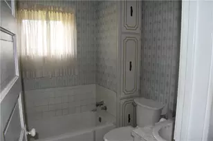 153 Ida Ave, Donora, PA 15033 - Photo 16
