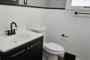 6098 Kennedy Ave, Export, PA 15632 - Photo 12