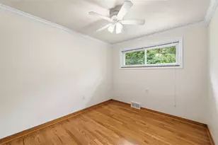 516 Long Dr, Pittsburgh, PA 15241 - Photo 24