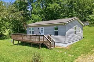 724 River Rd, Delaware Township, PA 16125 - Photo 2